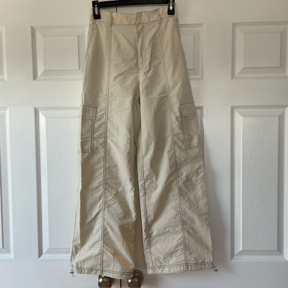 Chic Cream Wide-Leg Cargo Pants